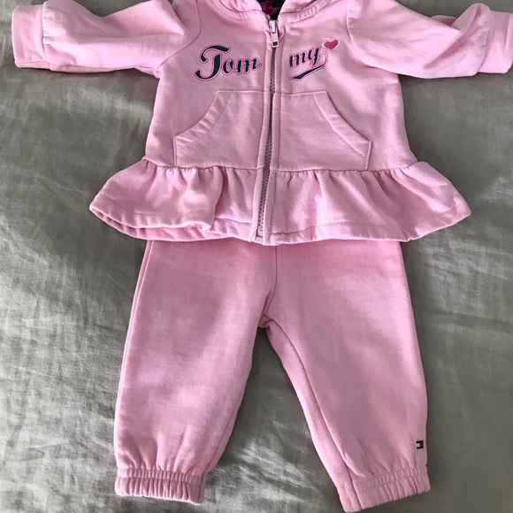 Tracksuit pants and top - Picture 2 of 3